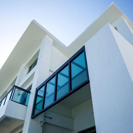 墾丁椰林 海灘文旅 Hotel Cape Eluanbi Exterior photo